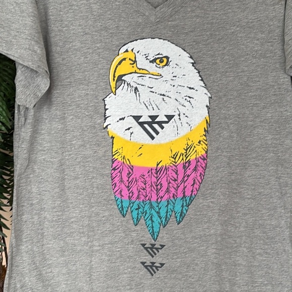 NWOT POL Gray V-Neck Short Sleeved T-Shirt Colorful Eagle Aztec Graphic Cotton - Picture 4 of 12